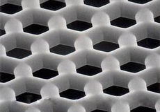 Electroformed β wire mesh